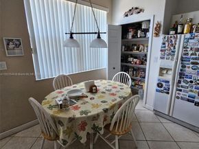 11401 NW 76th Ter, Doral FL 33178