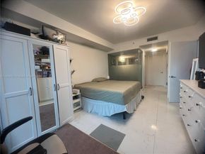 92 SW 3rd St 3803, Miami FL 33130
