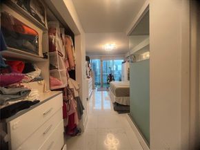 92 SW 3rd St 3803, Miami FL 33130