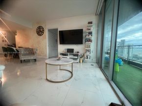 92 SW 3rd St 3803, Miami FL 33130
