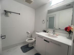 92 SW 3rd St 3803, Miami FL 33130