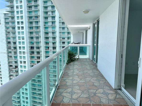 1800 N Bayshore Dr 4102, Miami FL 33132
