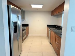 1800 N Bayshore Dr 4102, Miami FL 33132