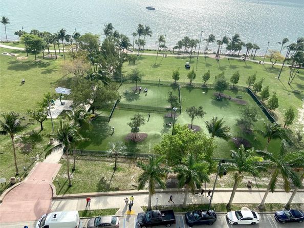 1800 N Bayshore Dr 4102, Miami FL 33132