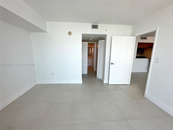 1800 N Bayshore Dr 4102, Miami FL 33132