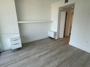 121 NE 34th St 1505, Miami FL 33137