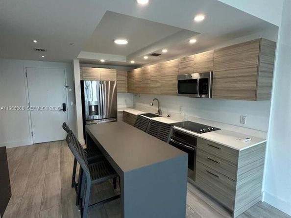 121 NE 34th St 1505, Miami FL 33137