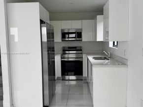 2771 NW 43rd Ter, Miami FL 33142