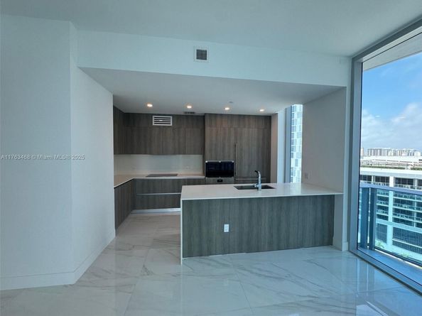 17550 Collins Ave 1005, Sunny Isles Beach FL 33160