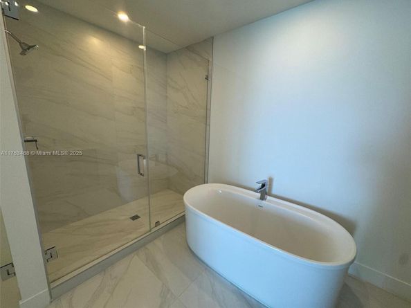 17550 Collins Ave 1005, Sunny Isles Beach FL 33160