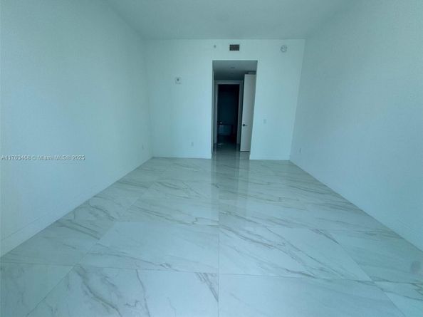 17550 Collins Ave 1005, Sunny Isles Beach FL 33160