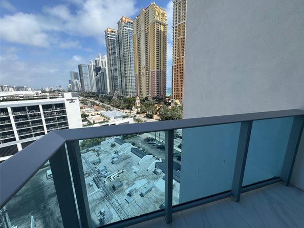 17550 Collins Ave 1005, Sunny Isles Beach FL 33160