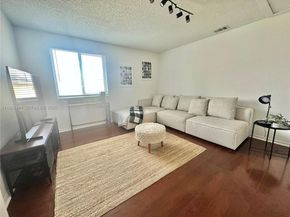 18715 NW 1st St, Pembroke Pines FL 33029