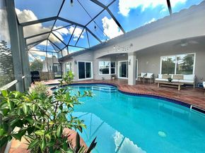 18715 NW 1st St, Pembroke Pines FL 33029