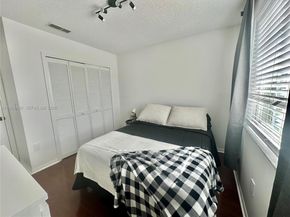 18715 NW 1st St, Pembroke Pines FL 33029