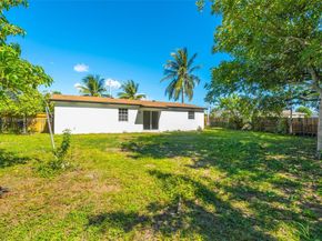 1436 NW 19th St, Fort Lauderdale FL 33311