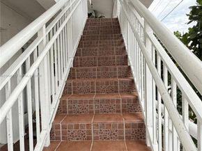 330 74th St 16, Miami Beach FL 33141