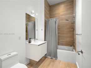 1600 SW 1st Ave 307, Miami FL 33129