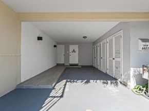 6821 Brookline Dr 6821, Hialeah FL 33015