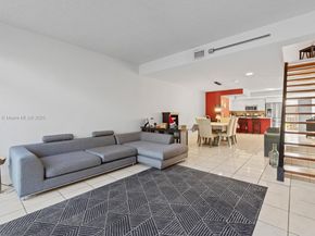 6821 Brookline Dr 6821, Hialeah FL 33015
