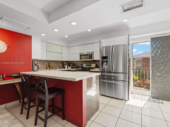 6821 Brookline Dr 6821, Hialeah FL 33015
