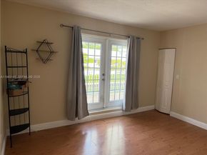 3745 NE 171st St 40, North Miami Beach FL 33160