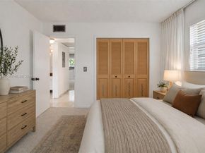 28 Islewood B 28, Deerfield Beach FL 33442