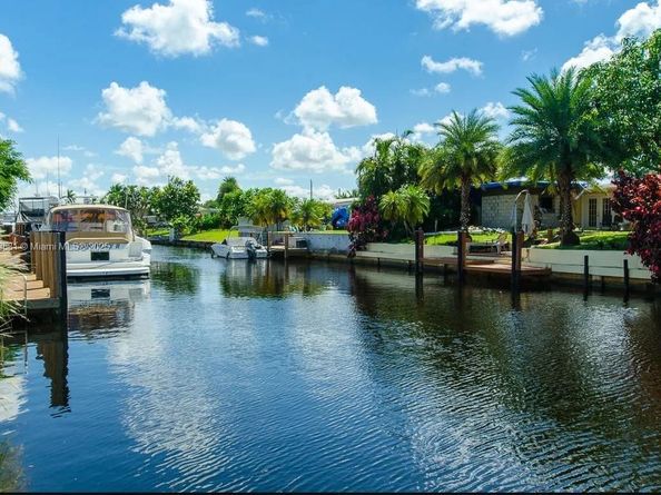 2543 Marathon Ln, Fort Lauderdale FL 33312