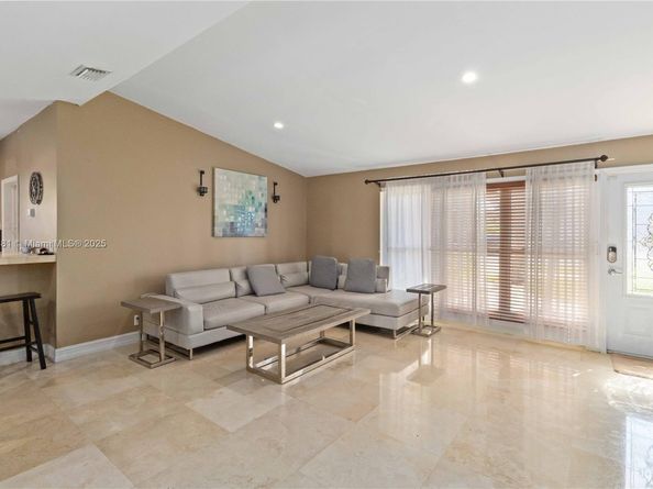 2543 Marathon Ln, Fort Lauderdale FL 33312