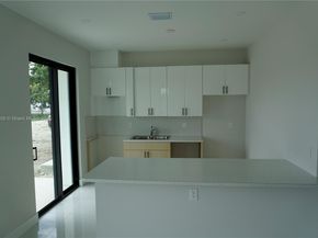 21911 SW 124th Ave, Miami FL 33170