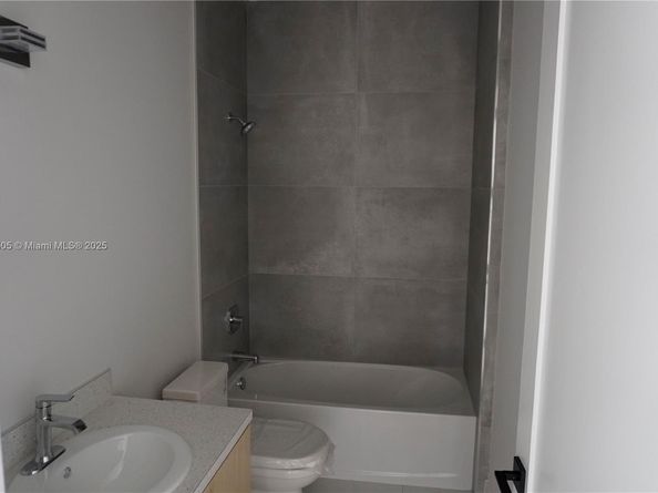 21911 SW 124th Ave, Miami FL 33170