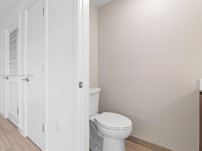 580 72nd 704, Miami Beach FL 33141