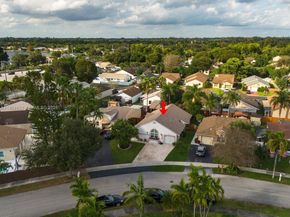 9871 SW 58th Ct, Cooper City FL 33328