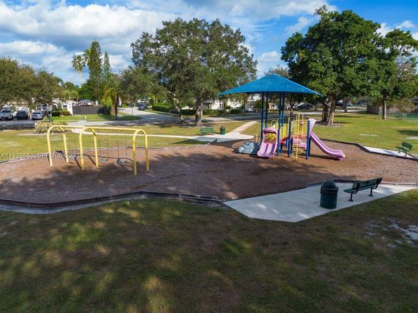 9871 SW 58th Ct, Cooper City FL 33328