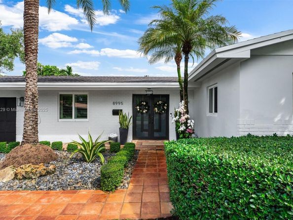 8995 SW 83rd St, Miami FL 33173