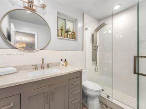 8995 SW 83rd St, Miami FL 33173