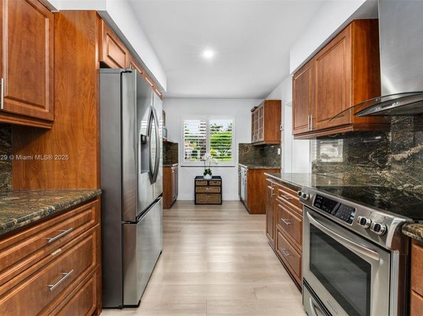 8995 SW 83rd St, Miami FL 33173
