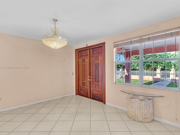 279 NW 119th Ave., Miami FL 33182