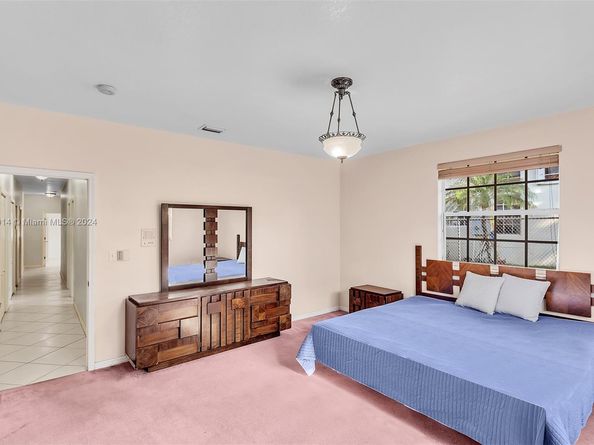 279 NW 119th Ave., Miami FL 33182