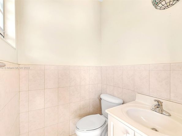 279 NW 119th Ave., Miami FL 33182