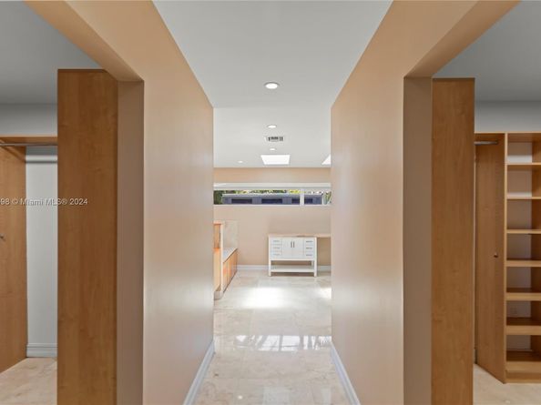 1154 Jefferson St, Hollywood FL 33019
