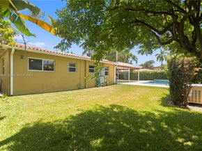 1154 Jefferson St, Hollywood FL 33019