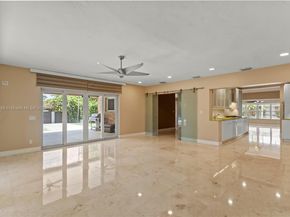 1154 Jefferson St, Hollywood FL 33019