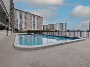 17500 N Bay Rd S301, Sunny Isles Beach FL 33160
