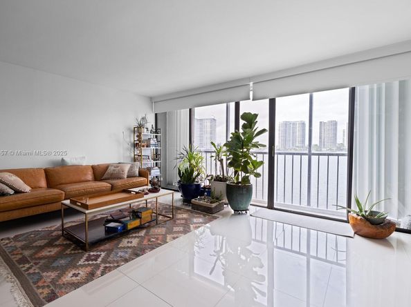 17500 N Bay Rd S301, Sunny Isles Beach FL 33160