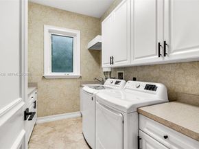10291 Sweet Bay St, Plantation FL 33324