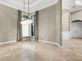 10291 Sweet Bay St, Plantation FL 33324