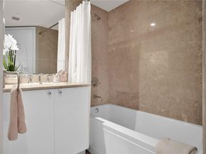 901 Brickell Key Blvd 2804, Miami FL 33131