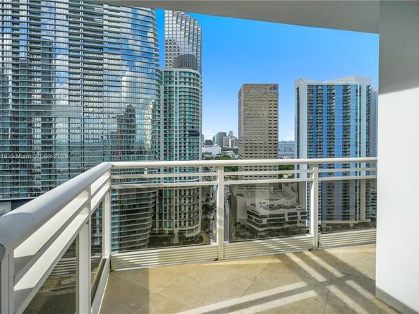 901 Brickell Key Blvd 2804, Miami FL 33131