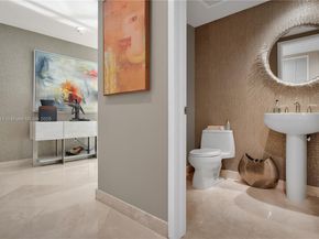 901 Brickell Key Blvd 2804, Miami FL 33131